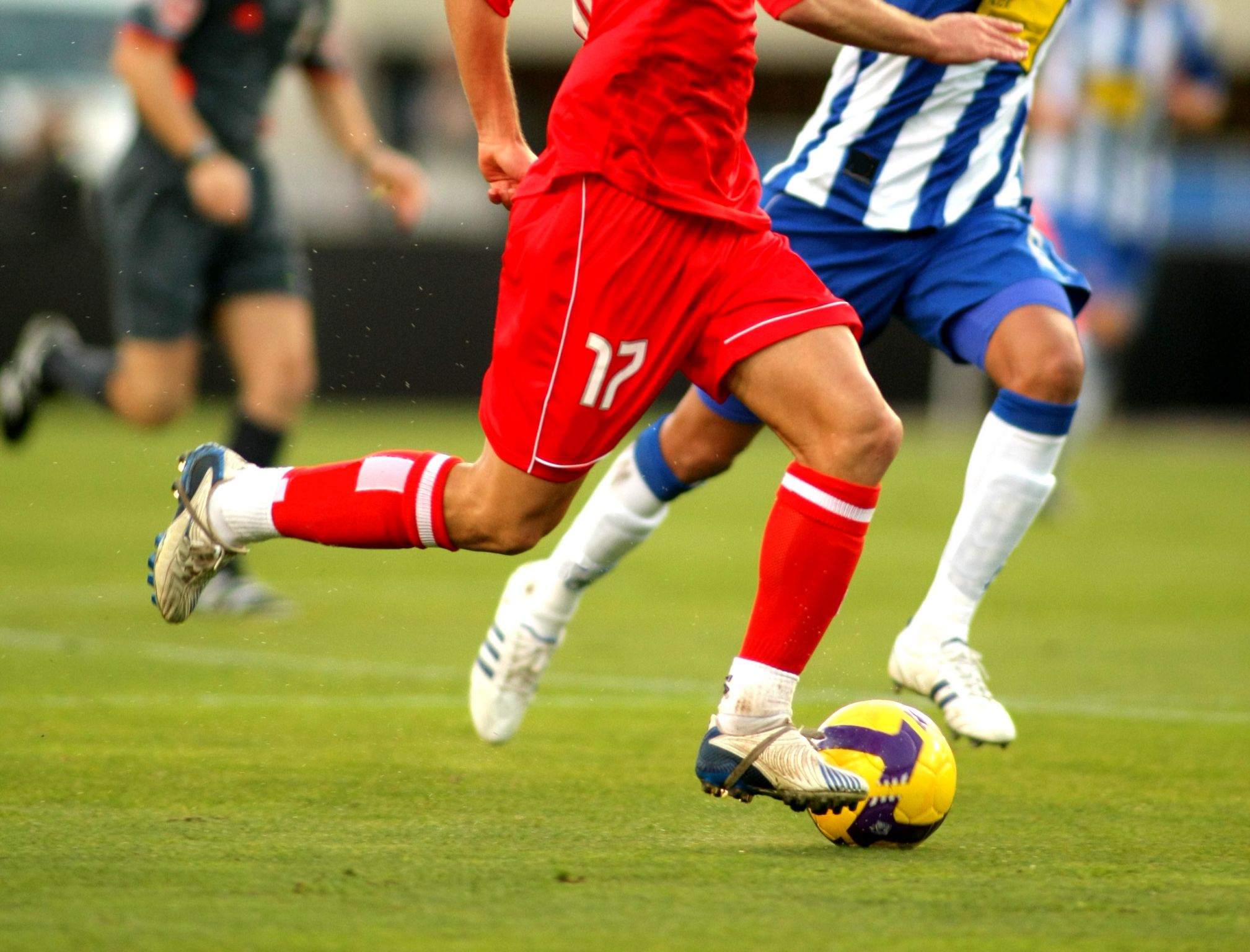 un dribble au football