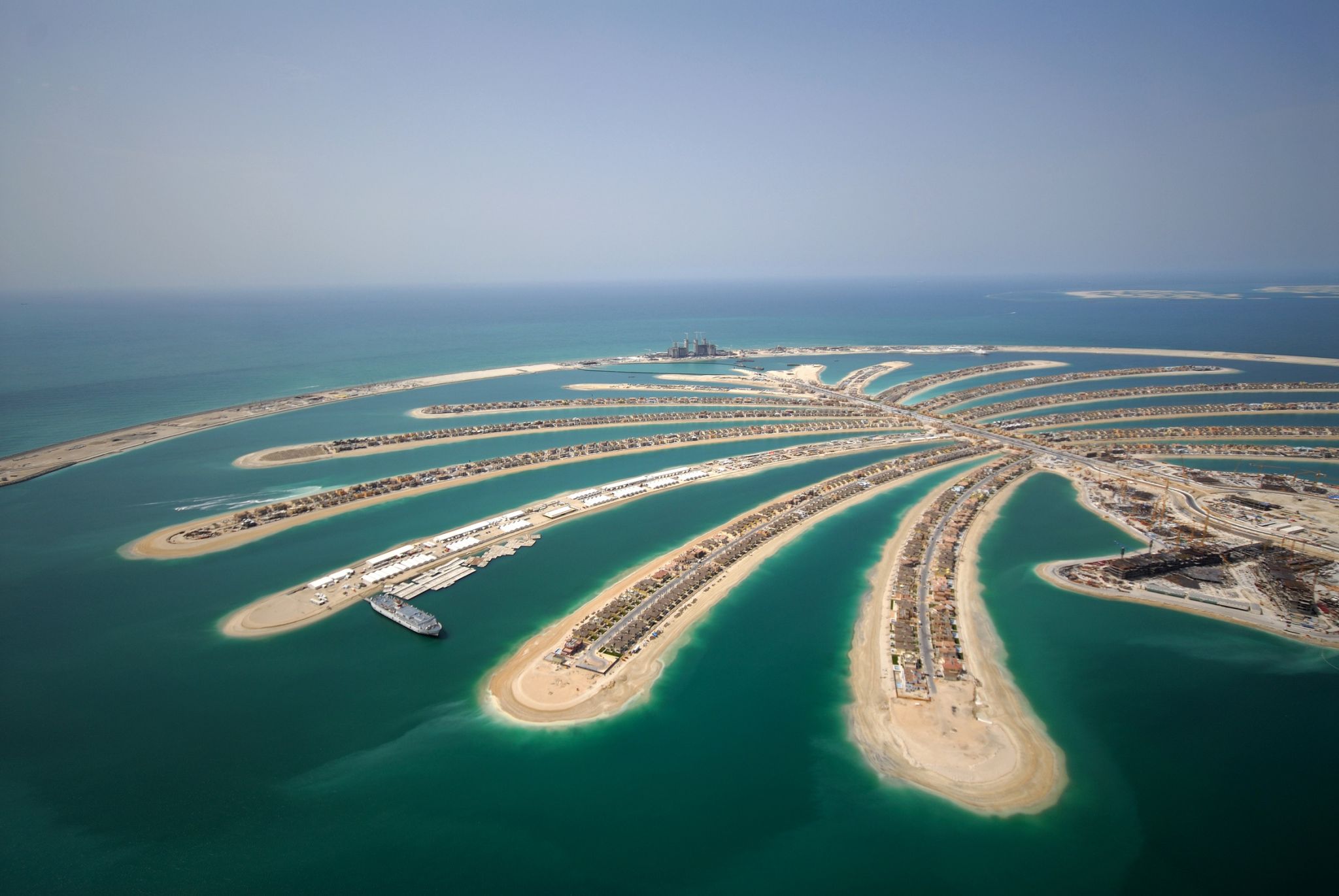 l’une des trois îles palmiers (Palm Jumeirah) qui constituent le complexe « The Palm », à Dubai