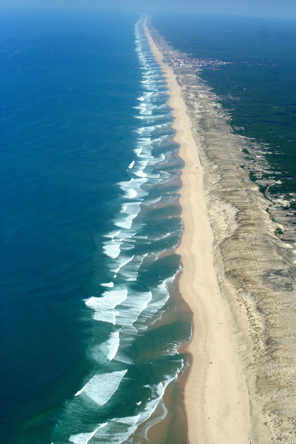 la façade atlantique en Aquitaine : plage, dunes et lande