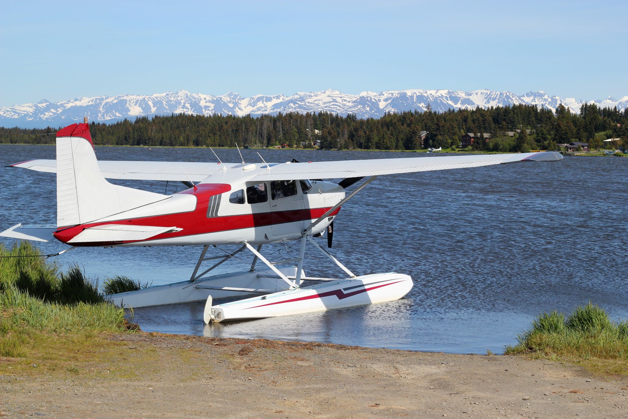 un hydravion ayant amerri